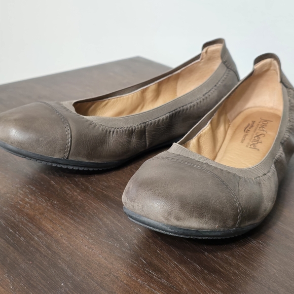 Josephine Siebel Pippa Taupe Nubuck Ballet Flat Women's Size 9.5 - Picture 4 of 12